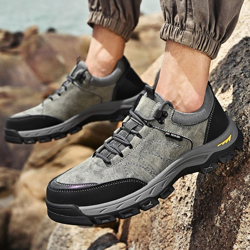 Frosted Cowhide Leather Shoes  - Outdoor Sport With Sticks บทวิจารณ์และราคา