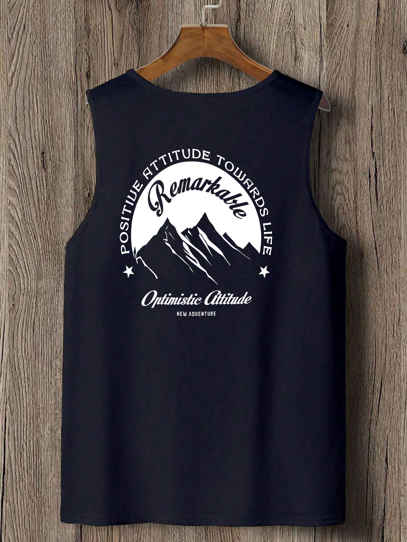 Fashionable trend muscular man - Outdoor Sports บทวิจารณ์และราคา